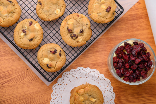 White Chocolate, Orange w. Cranberry Box of 6